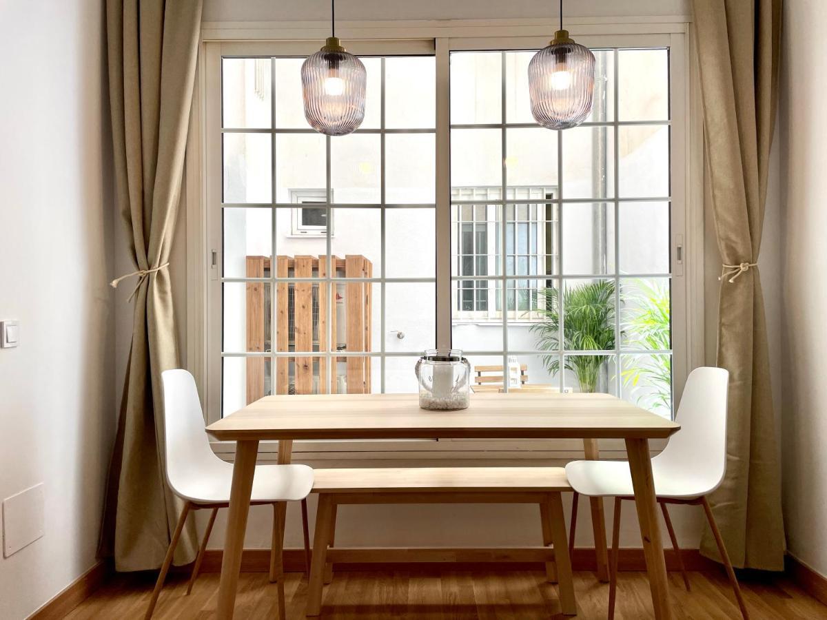 מאלגה Encantador Apartamento Con Patio מראה חיצוני תמונה
