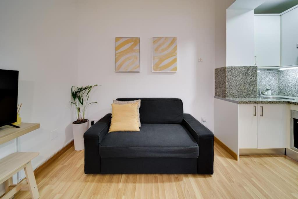 מאלגה Encantador Apartamento Con Patio מראה חיצוני תמונה